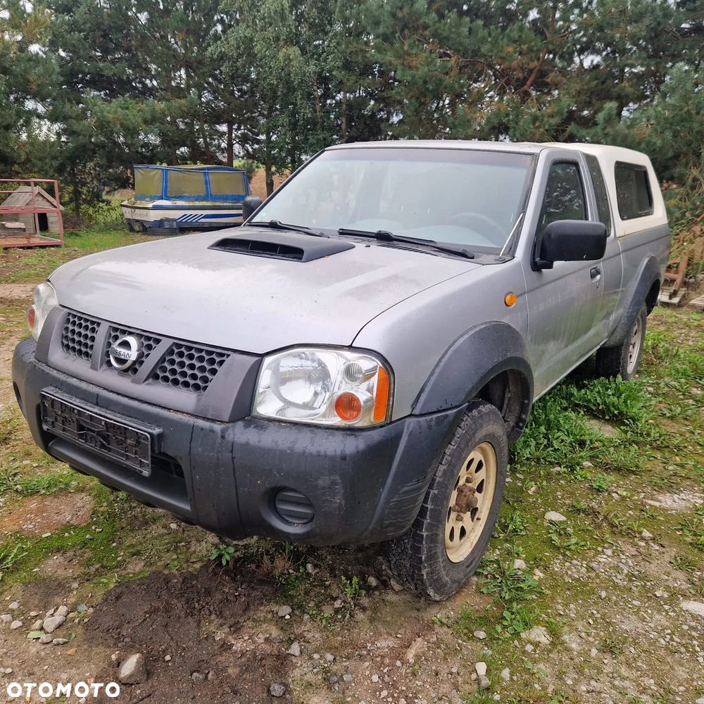 Nissan NP300 Pickup - 8