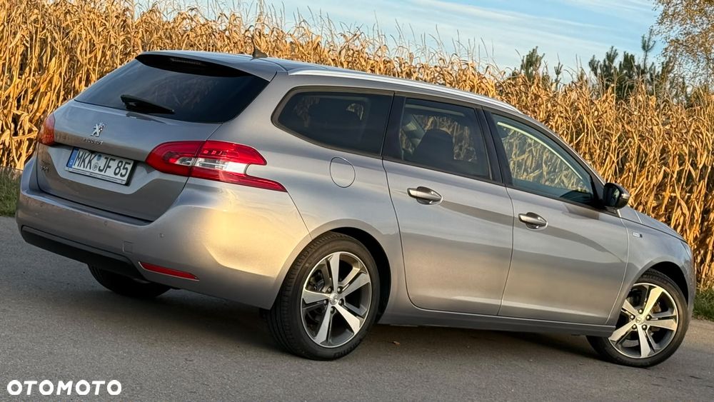 Peugeot 308 - 33
