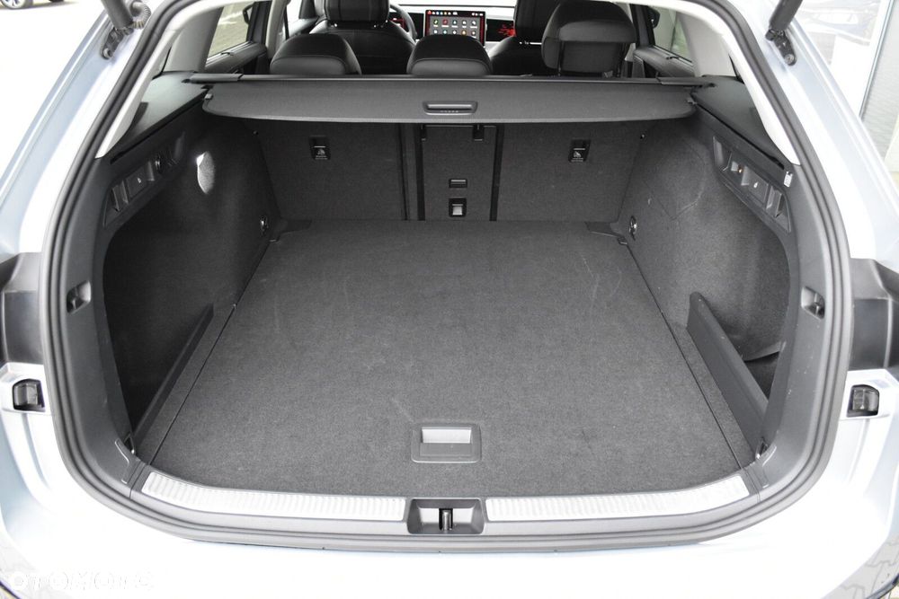 Volkswagen Passat Variant - 39