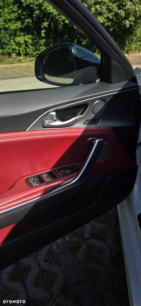 Kia Stinger 2.0 T-GDI GT Line - 17