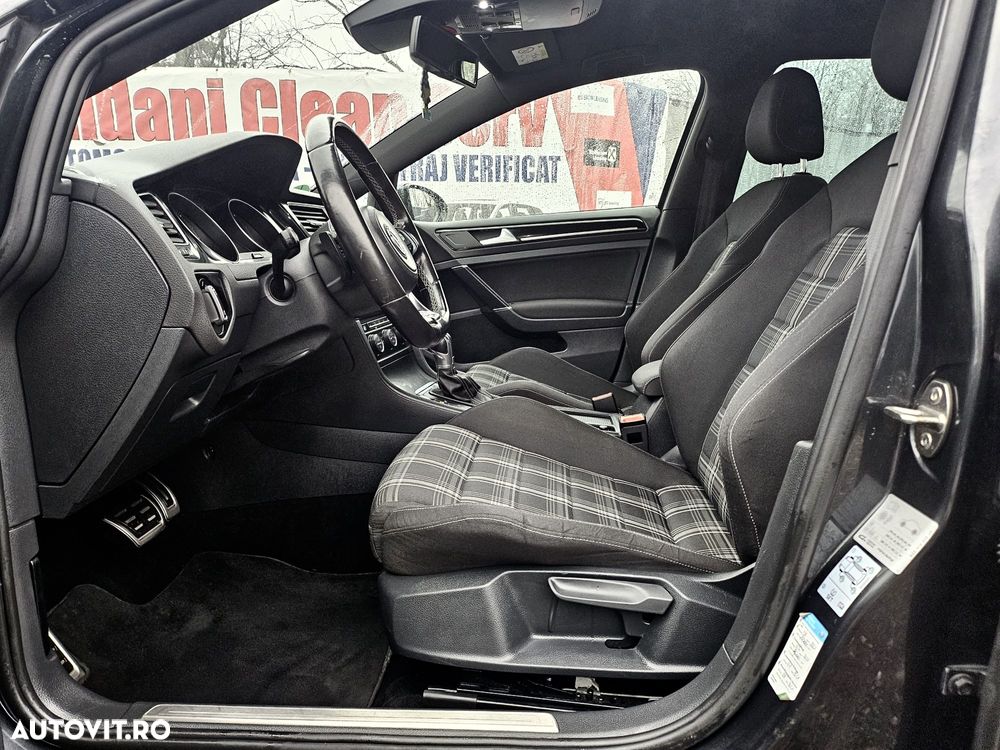 Volkswagen Golf GTD 2.0 TDI SCR DSG - 24