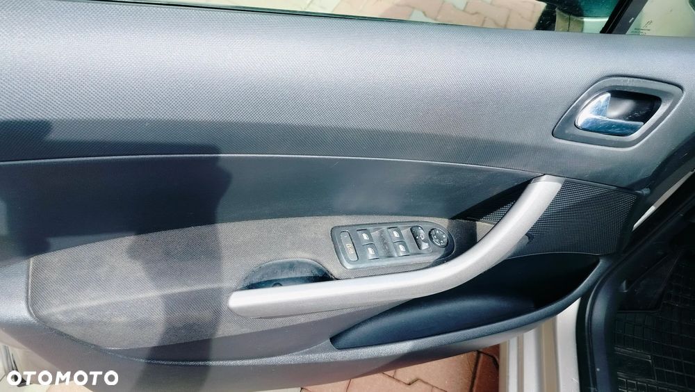 Peugeot 308 1.6 HDi Trendy - 9