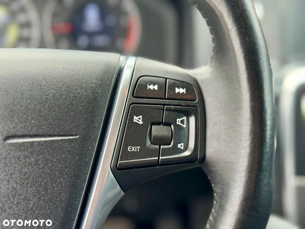Volvo V60 D3 Geartronic Summum - 23