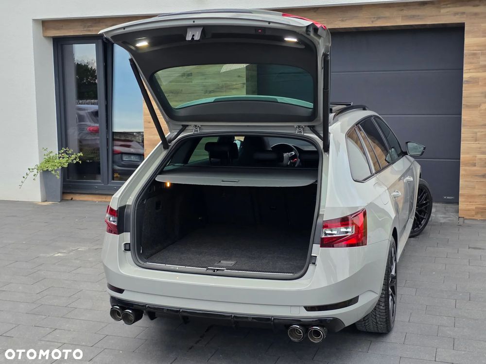 Skoda Superb 2.0 TSI 4x4 Sportline DSG - 40