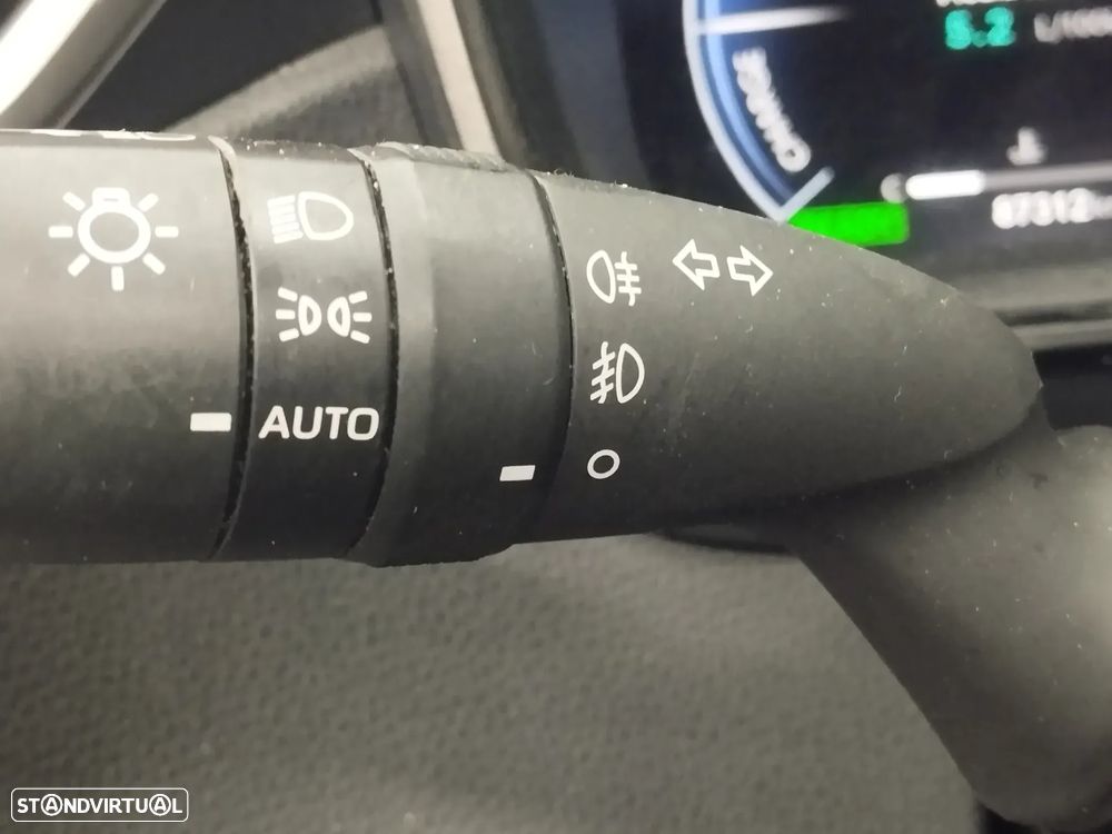 Toyota Corolla 1.8 Hybrid Comfort - 27