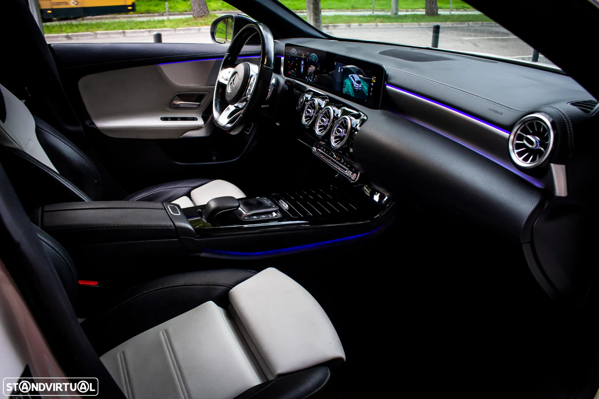 Mercedes-Benz CLA 200 d Shooting Brake AMG Line Aut. - 31