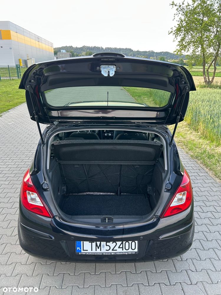 Opel Corsa - 11