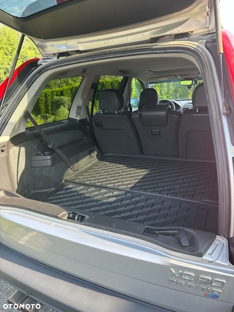 Volvo XC 90 2.5T - 7