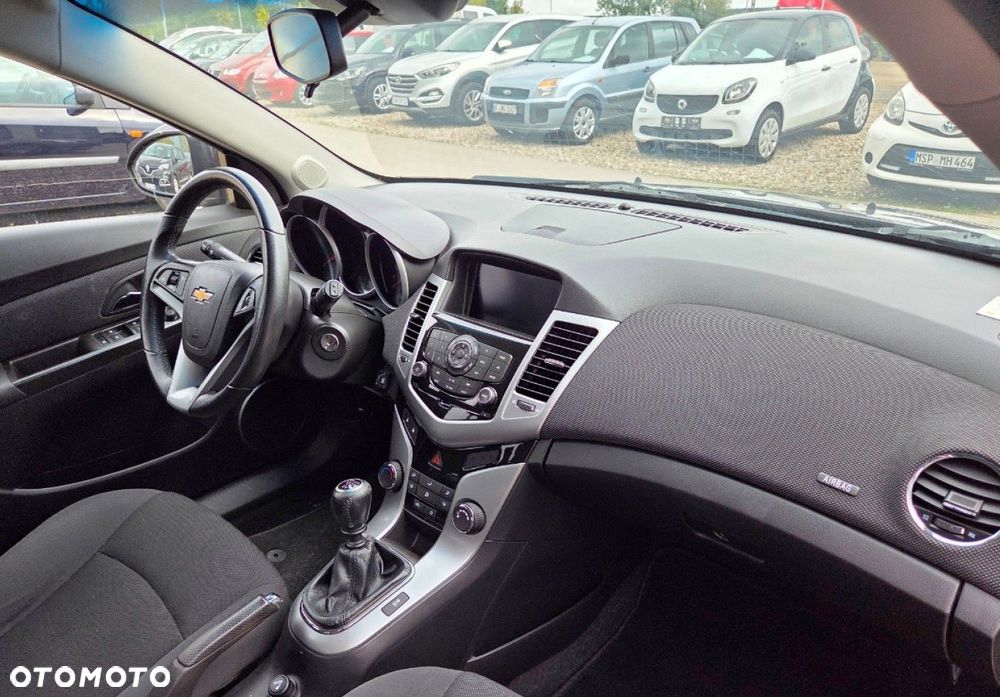 Chevrolet Cruze - 17