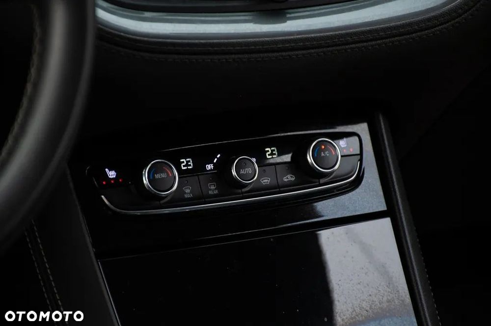 Opel Grandland X 1.6 T PHEV 4x4 Ultimate - 34