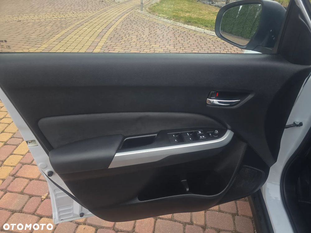 Suzuki Vitara 1.4 Boosterjet Premium 4WD - 31