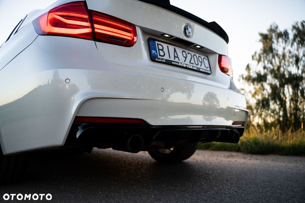 BMW Seria 3 335i Sport Line - 3