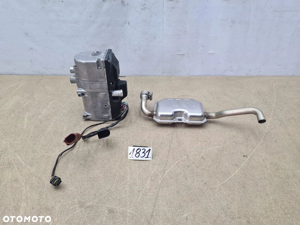 AUDI A4 B8 16- WEBASTO pompa obiegowa ogrzewania dodatkowego 8W0265081K - 1