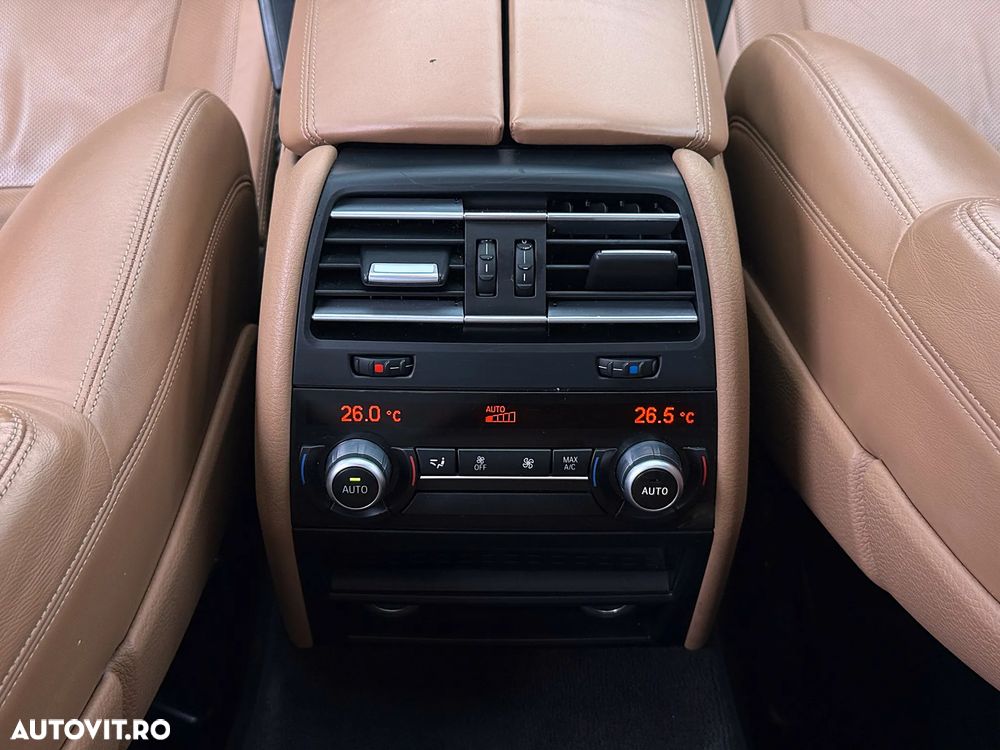 BMW Seria 7 730d Edition Exclusive - 35