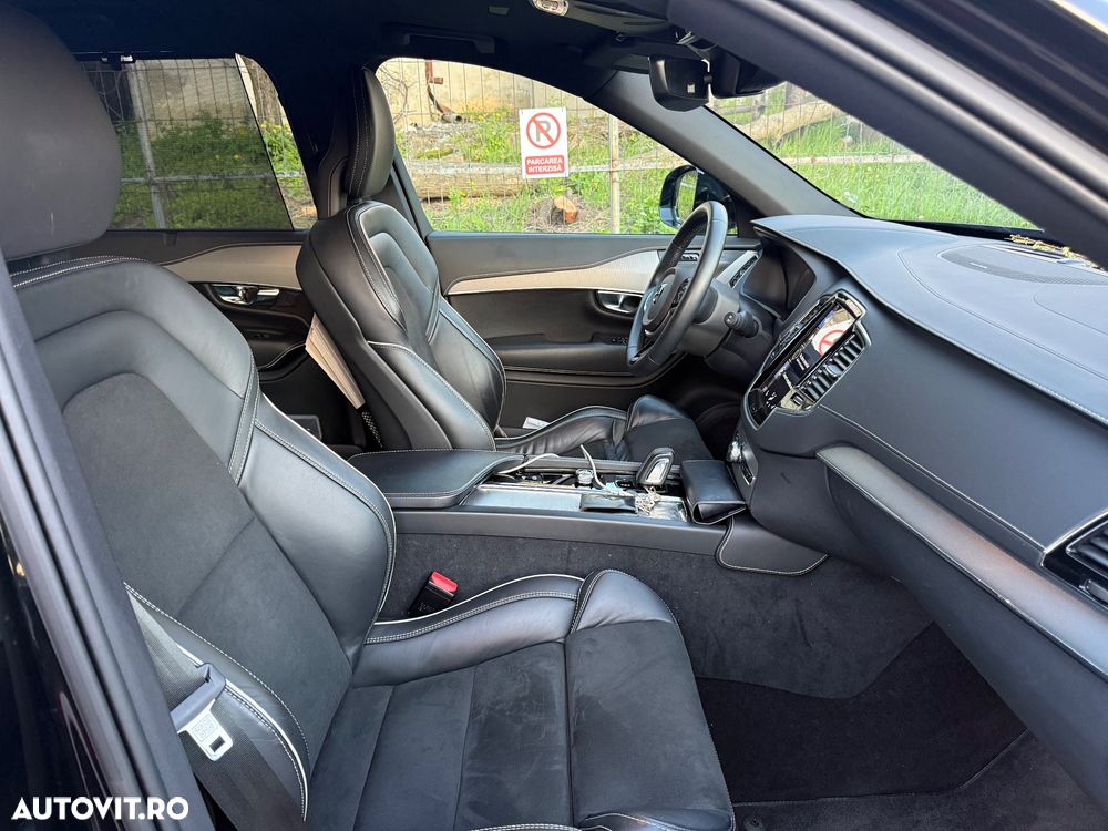Volvo XC 90 - 7
