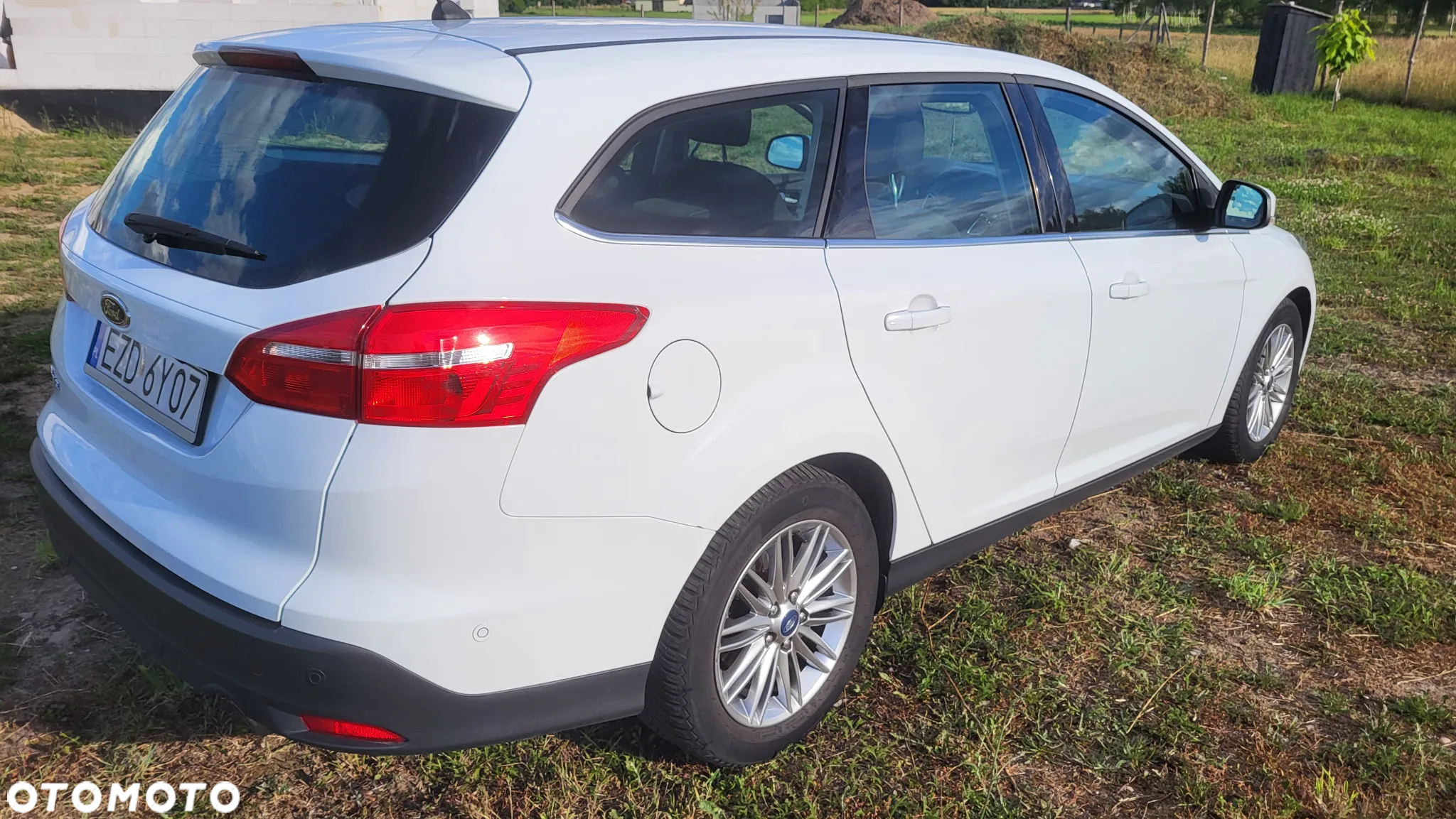 Ford Focus 2.0 TDCi Titanium ASS - 6