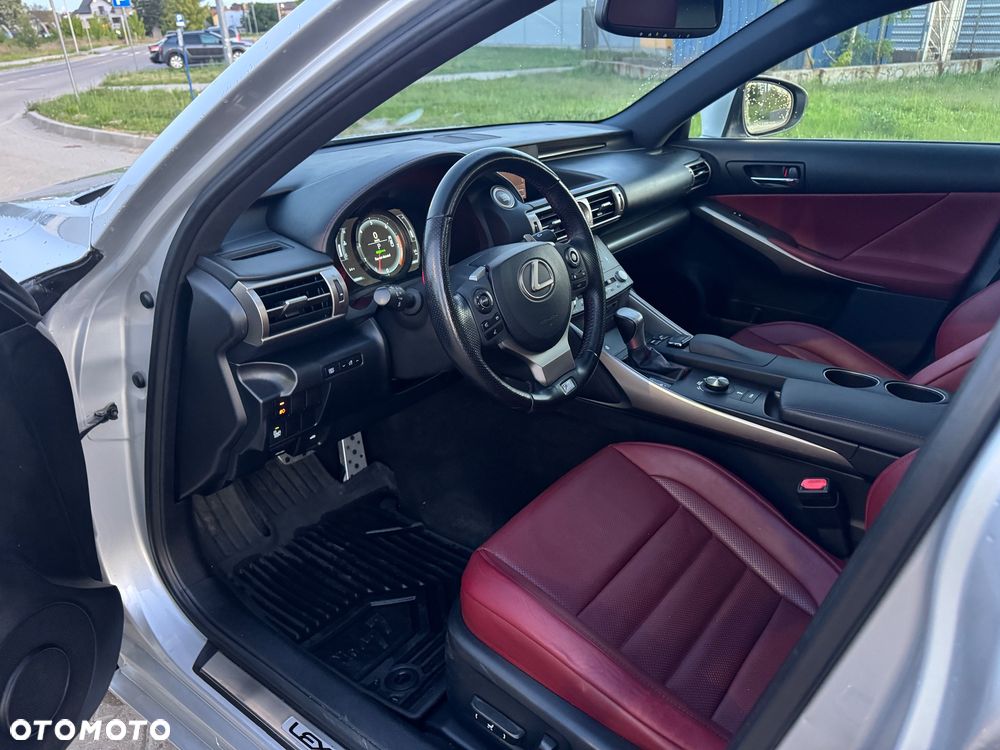 Lexus Inny - 26