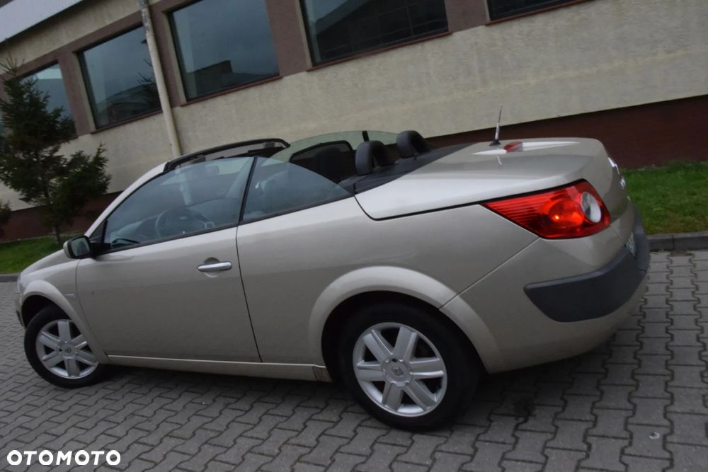 Renault Megane 1.6 Avantage - 18