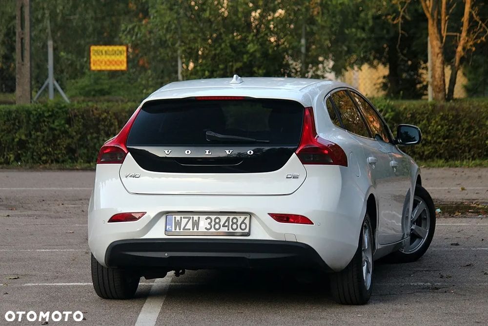 Volvo V40 D2 Momentum - 20