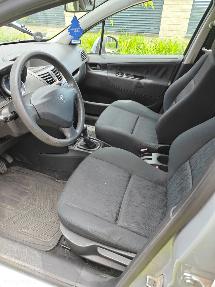 Peugeot 207 1.4 HDi Trendy - 14