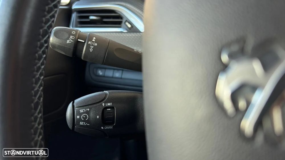 Peugeot 2008 1.2 PureTech Crossway EAT6 - 9