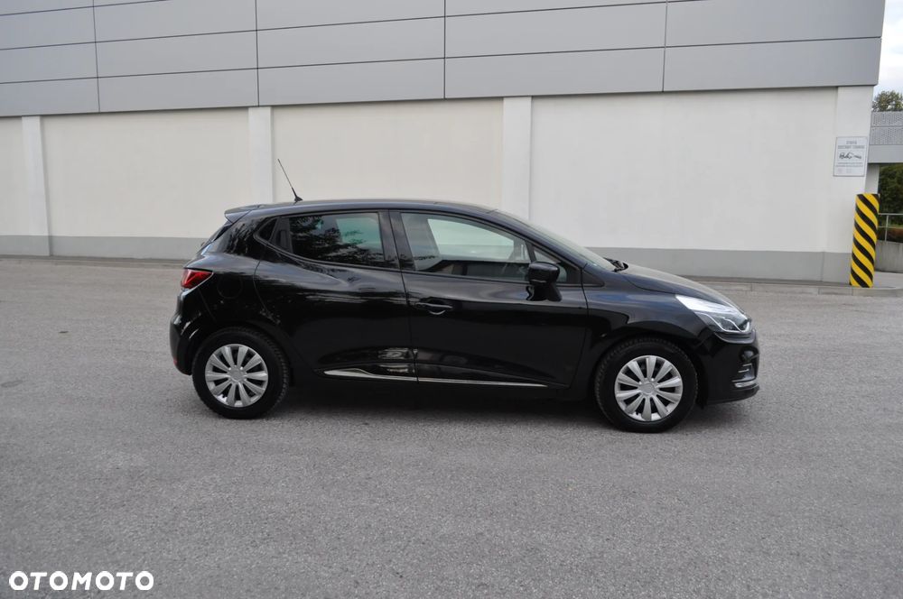 Renault Clio - 6