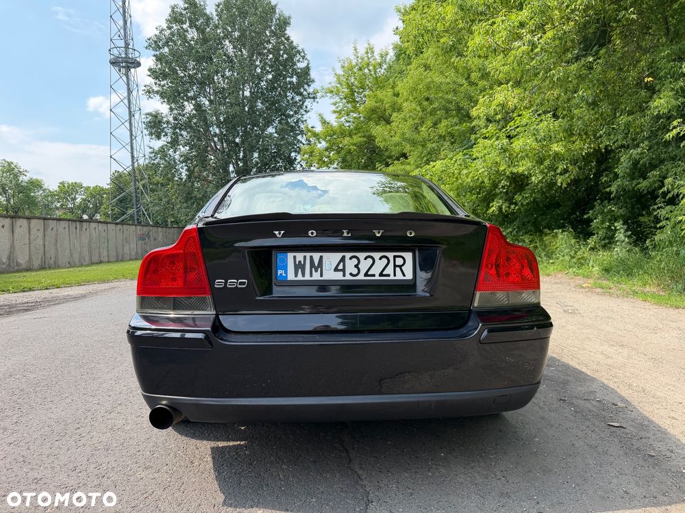 Volvo S60 2.4 Kinetic - 3