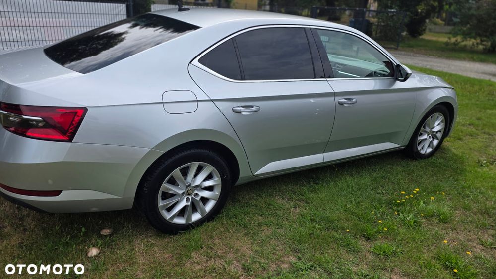 Skoda Superb 1.5 TSI Ambition - 4