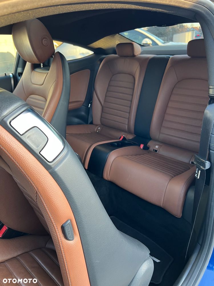 Mercedes-Benz Klasa C 250 d 4-Matic 9G-TRONIC - 14