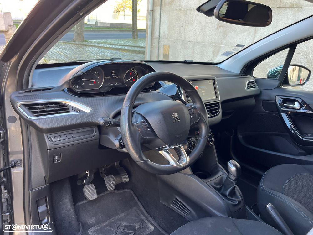 Peugeot 208 1.6 BlueHDi Style - 9