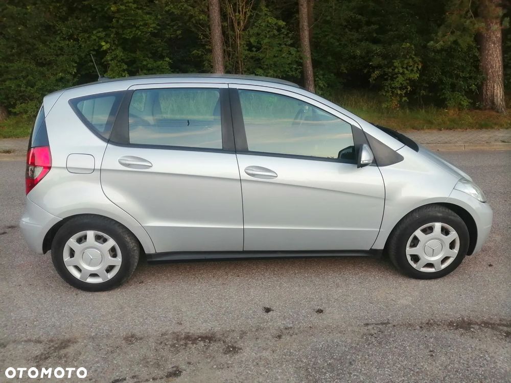 Mercedes-Benz Klasa A 150 Classic Edition 10 - 12