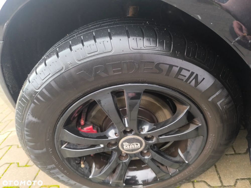 Skoda Octavia 1.6 - 11