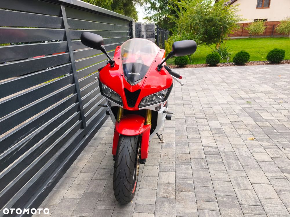 Honda CBR - 21