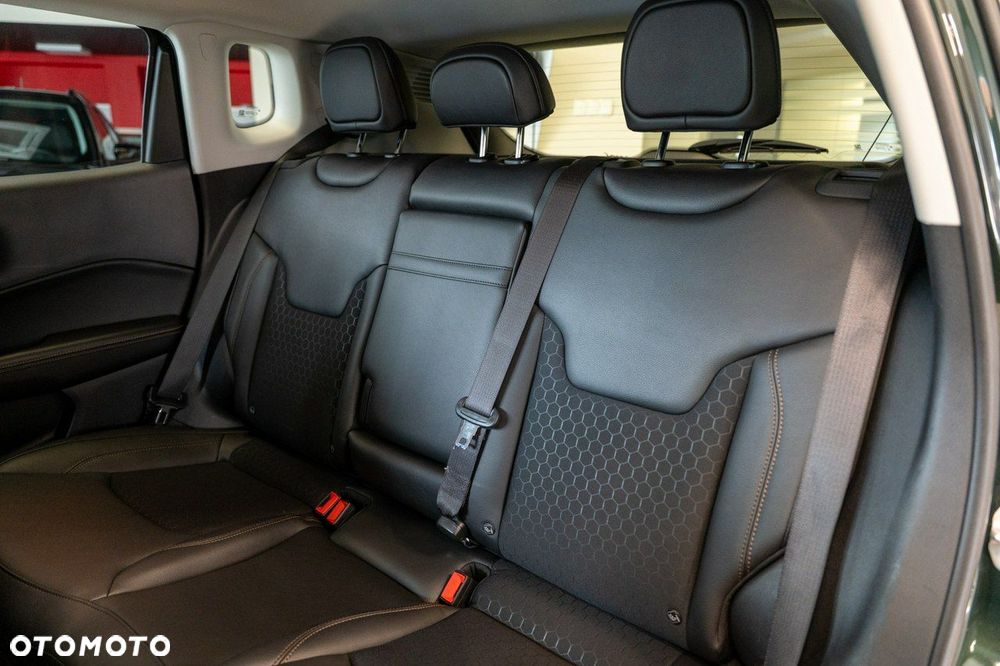 Jeep Compass 1.3 TMair Limited FWD S&S DDCT - 14