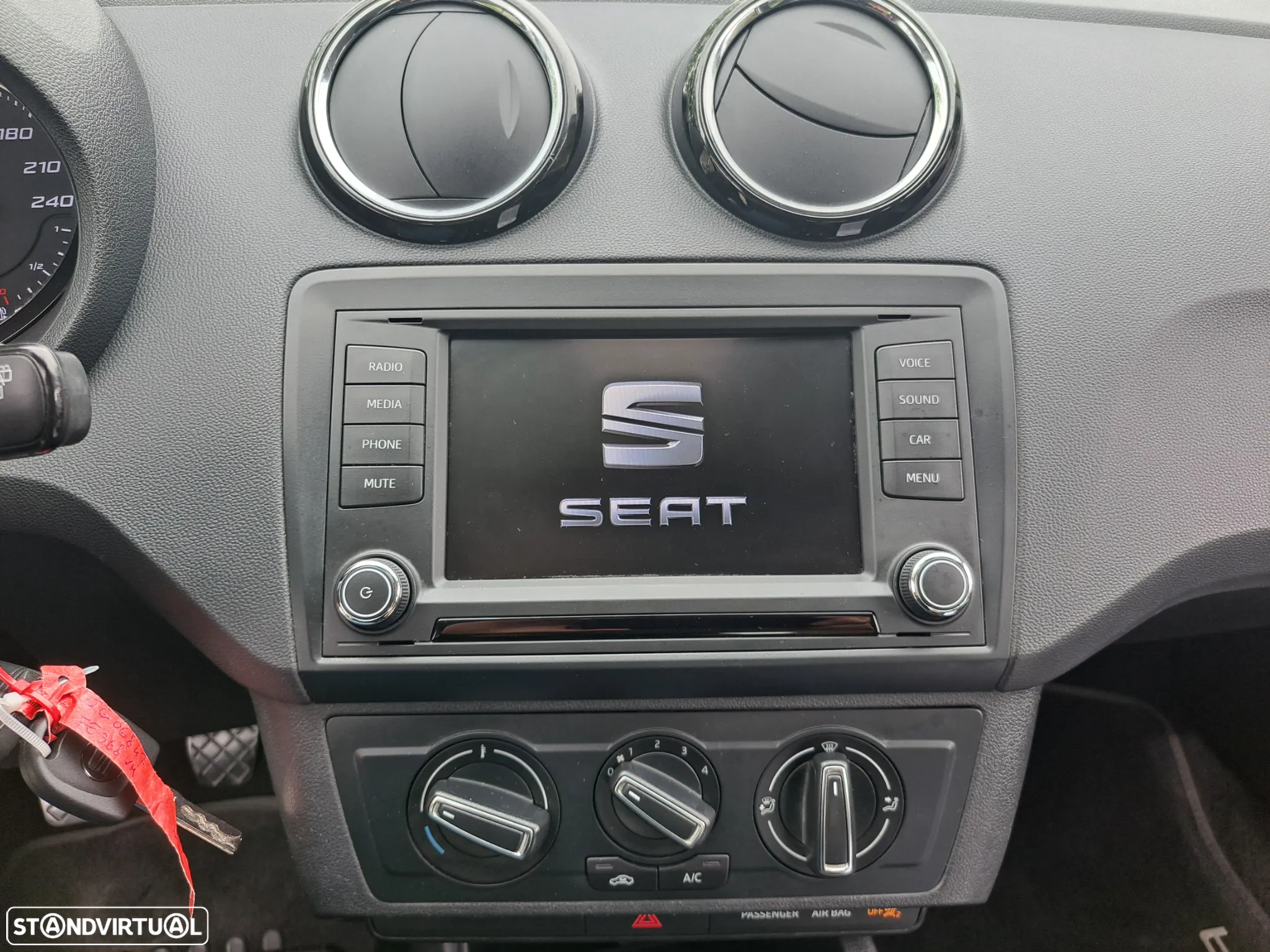 SEAT Ibiza ST 1.4 TDI S&S CONNECT - 19