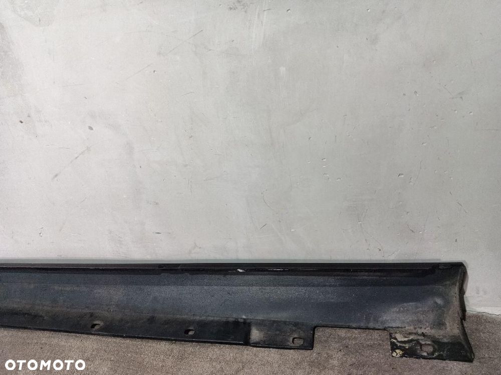 LISTWA PROGOWA PRAWA MERCEDES C KLASA W204 A2046900440 - 6