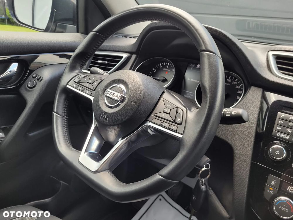 Nissan Qashqai 1.2 DIG-T N-Connecta - 23