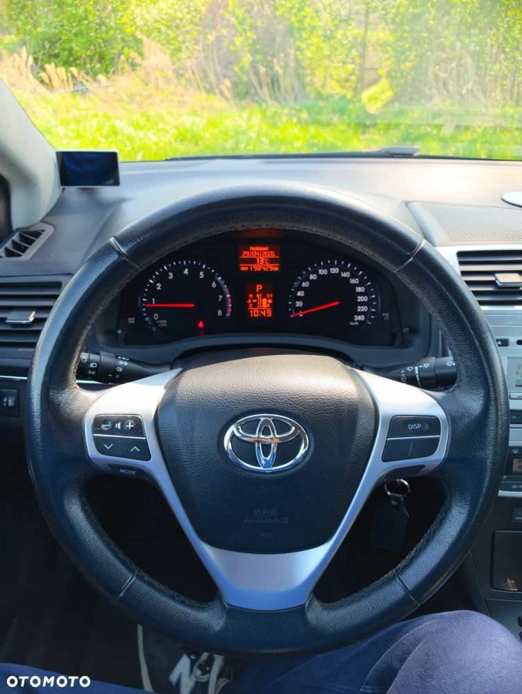 Toyota Avensis 1.8 Active MS - 21