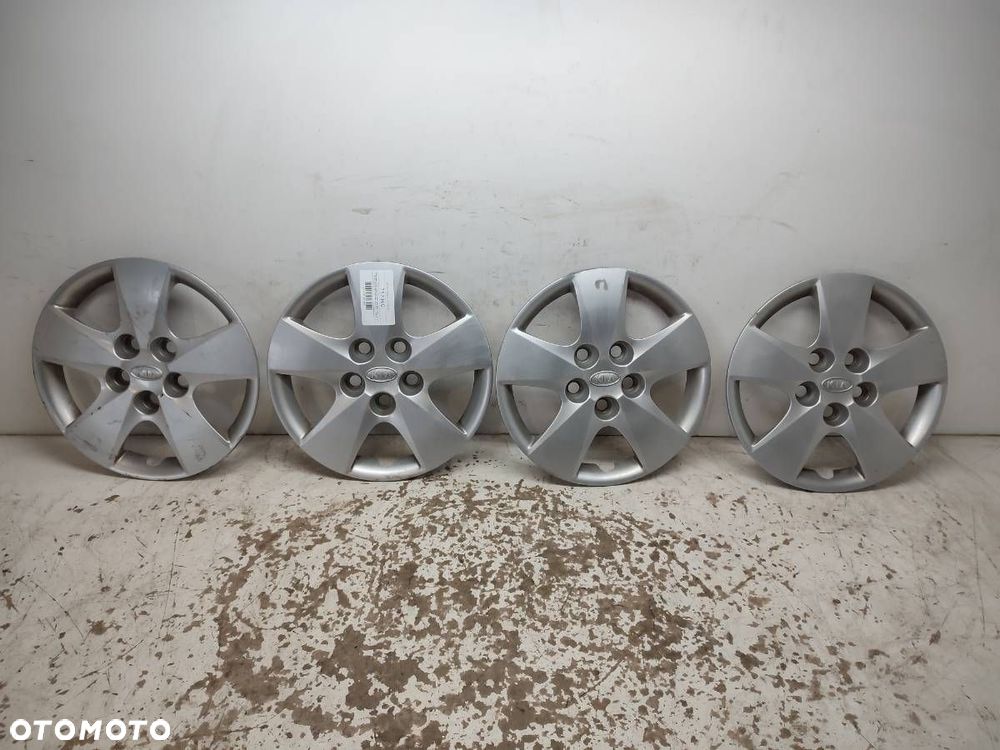 KOŁPAKI KOMPLET 15'' 5X114,3  KIA CEE'D liftback (ED) 2006 - 2012 1.4 77 kW [105 KM] benzyna 2006 - - 1