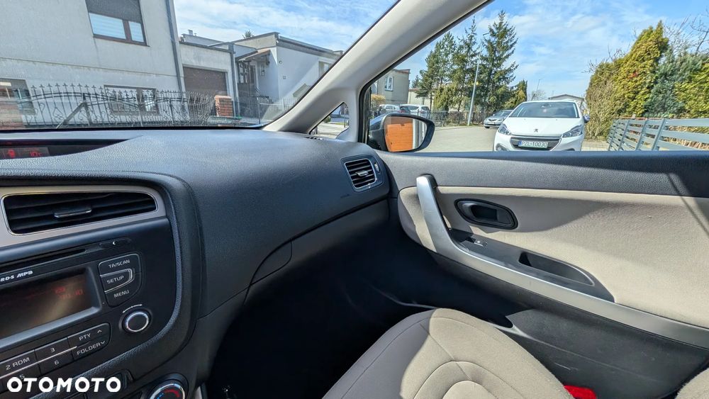 Kia Ceed 1.4 S - 23