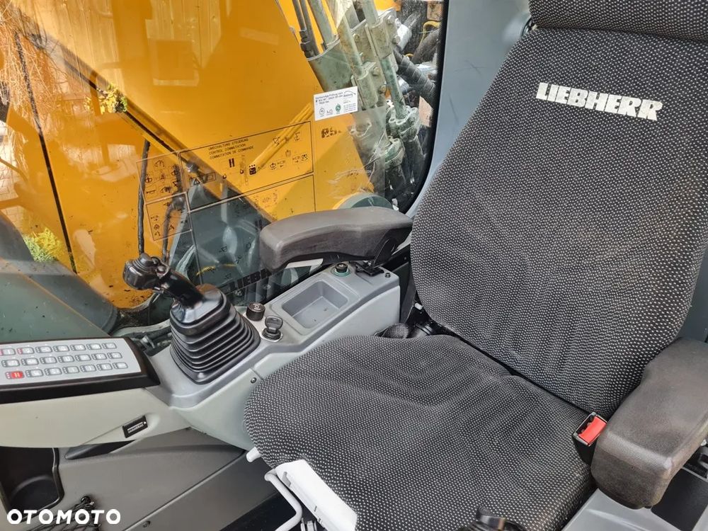 Liebherr Liebherr A 926 Compact 2018R STAN PERFEKCYJNY - 28