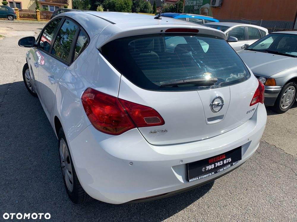 Opel Astra 1.4 150 Jahre - 14