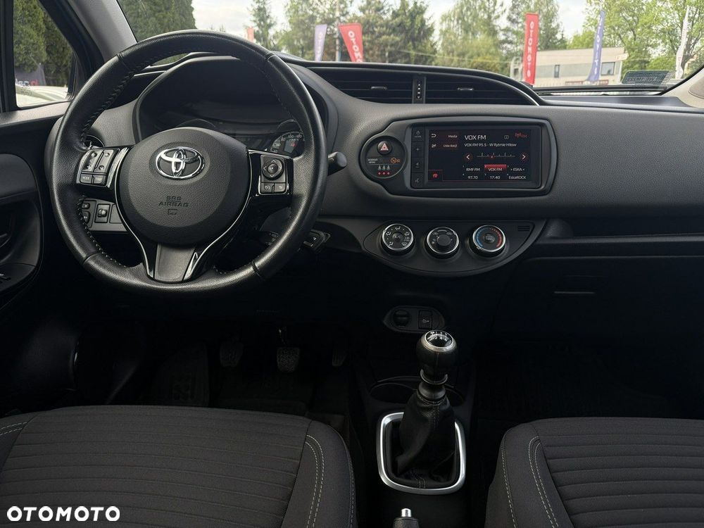 Toyota Yaris 1.5 Premium - 13