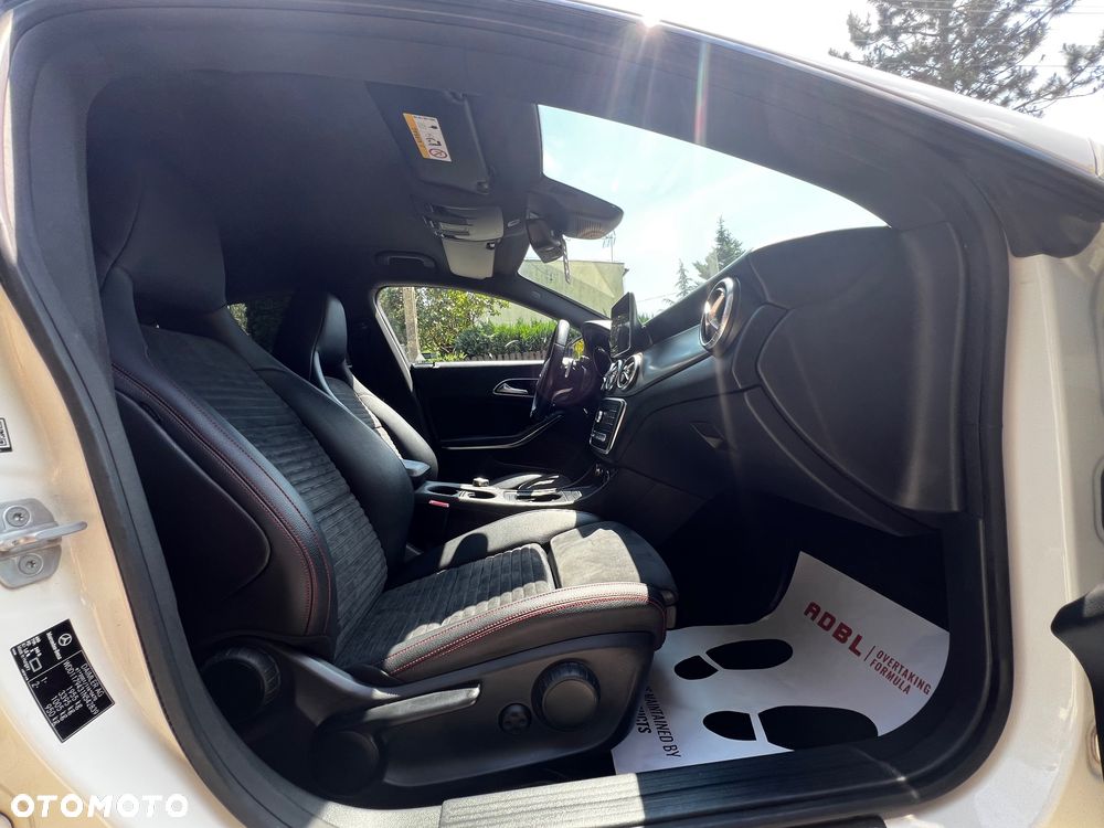 Mercedes-Benz CLA - 26
