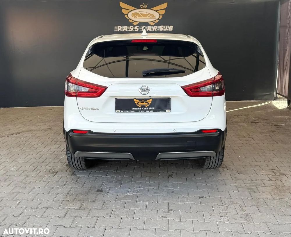 Nissan Qashqai 1.6 DCI Xtronic N-Connecta - 4
