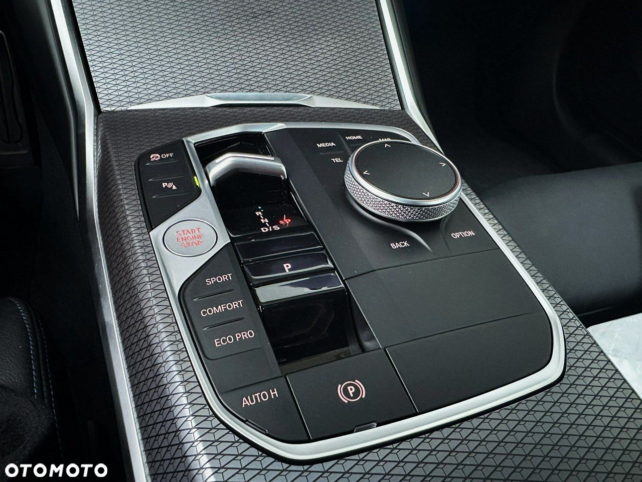 BMW Seria 3 320d M Sport - 11
