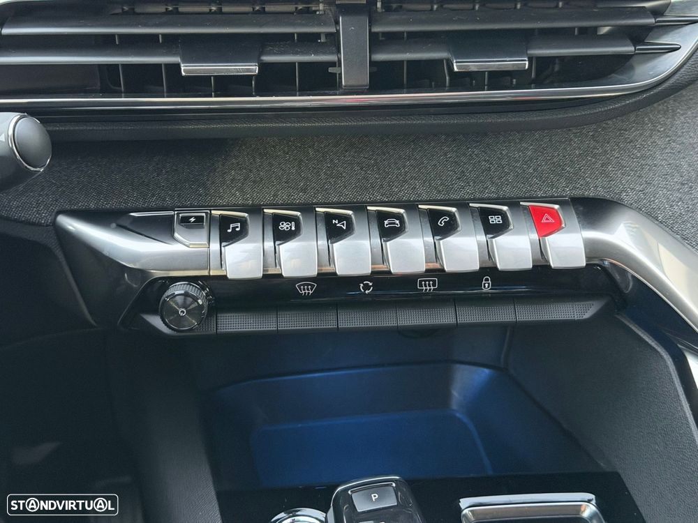 Peugeot 3008 1.6 Hybrid Allure e-EAT8 - 59