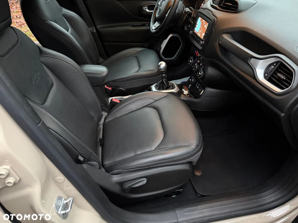 Jeep Renegade - 19