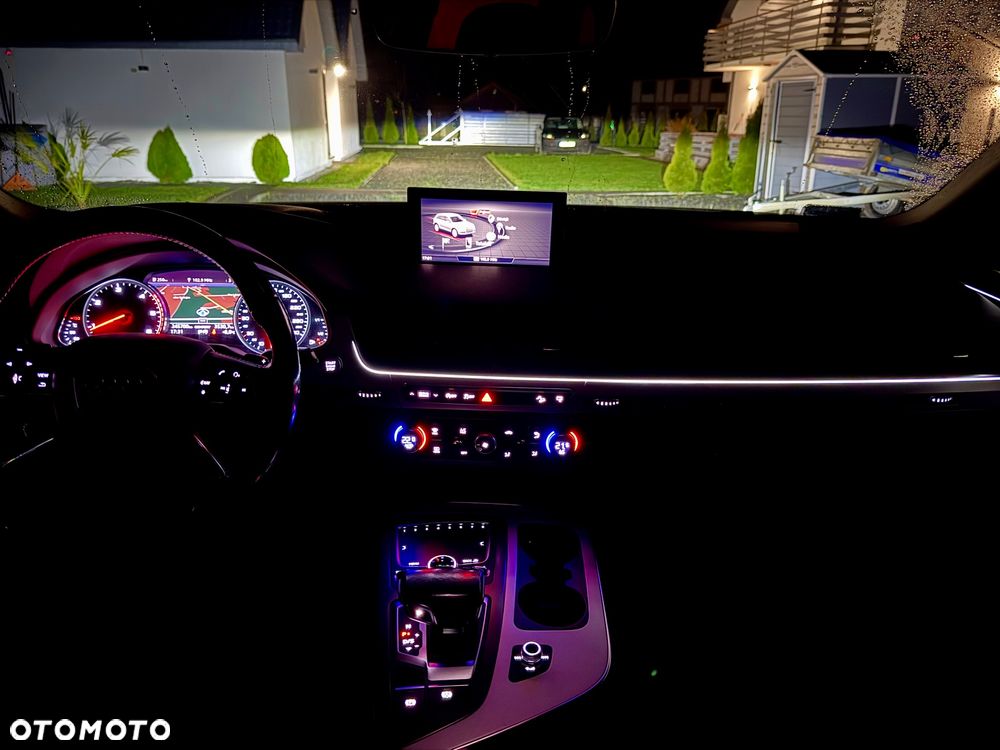 Audi Q7 - 18