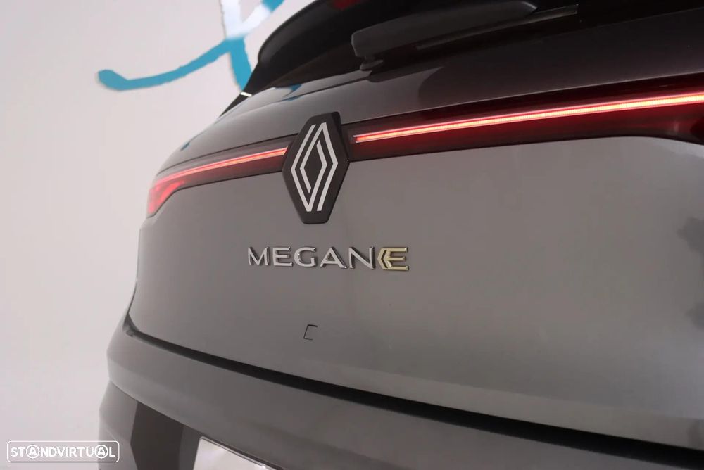 Renault Mégane E-Tech - 12